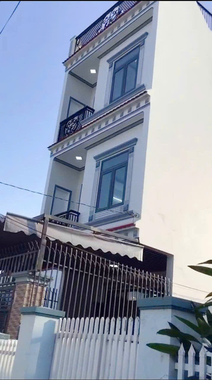 BÁN NHÀ MỚI XÂY 3 TẦNG HẺM Ô TÔ ĐƯỜNG 23/10, XÃ VĨNH HIỆP, TP. NHA TRANG Gia 3 ty 950 - Ảnh chính